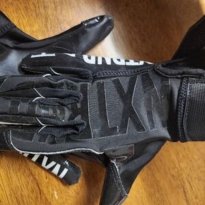 Nxtrend Men's football gloves